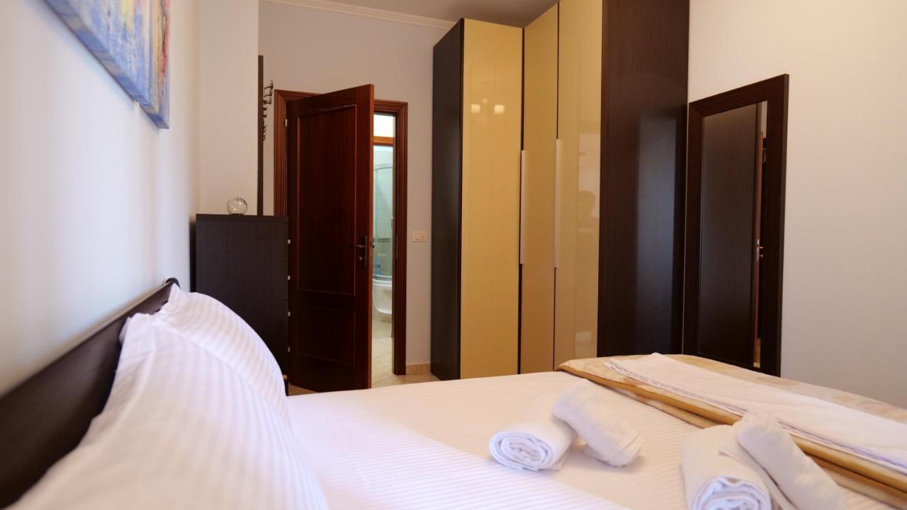 Апартаменти Location Kristi 05 Тирана